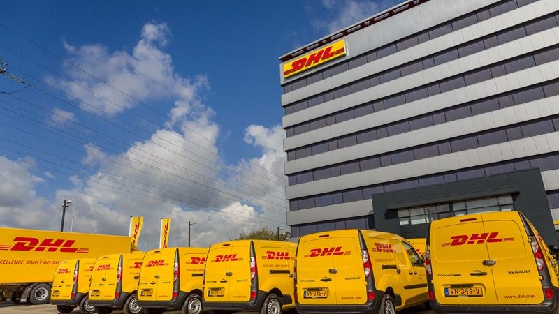venster Onaangeroerd Klusjesman DHL verhoogt tarieven voor pakketbezorging grote klanten | NT