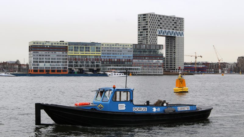 Zoev City, elektrische sleep/duwboot, Amsterdam