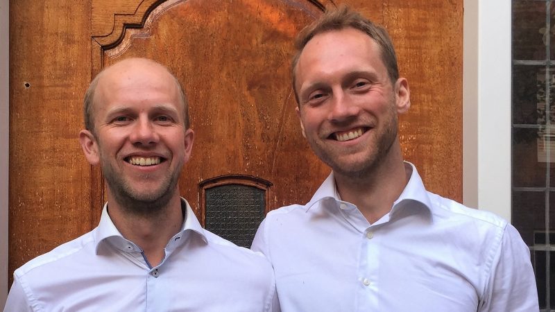Gerben Schonebaum en Johan Schonebaum, medeoprichters van de Delftse start-up Flying Fish.
