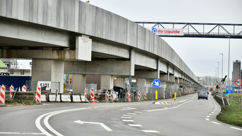 TWT theemsweg met betonnen viaduct (Danny Cornelissen)