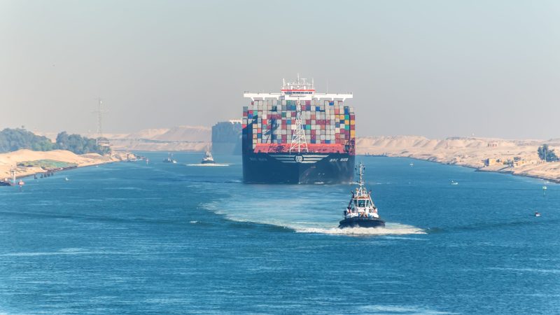 Ismailia,,Egypt,-,November,5,,2017:,Large,Container,Vessel,Ship, suez kanaal