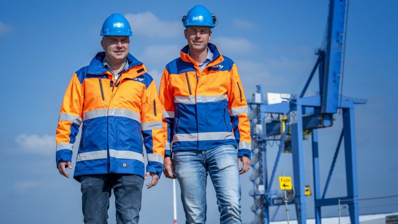 Commerciële managers bij GMB Haven & industrie Martijn Blok en Paul van Bentum