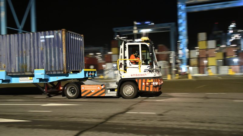 APM Terminal test automated terminal trucks